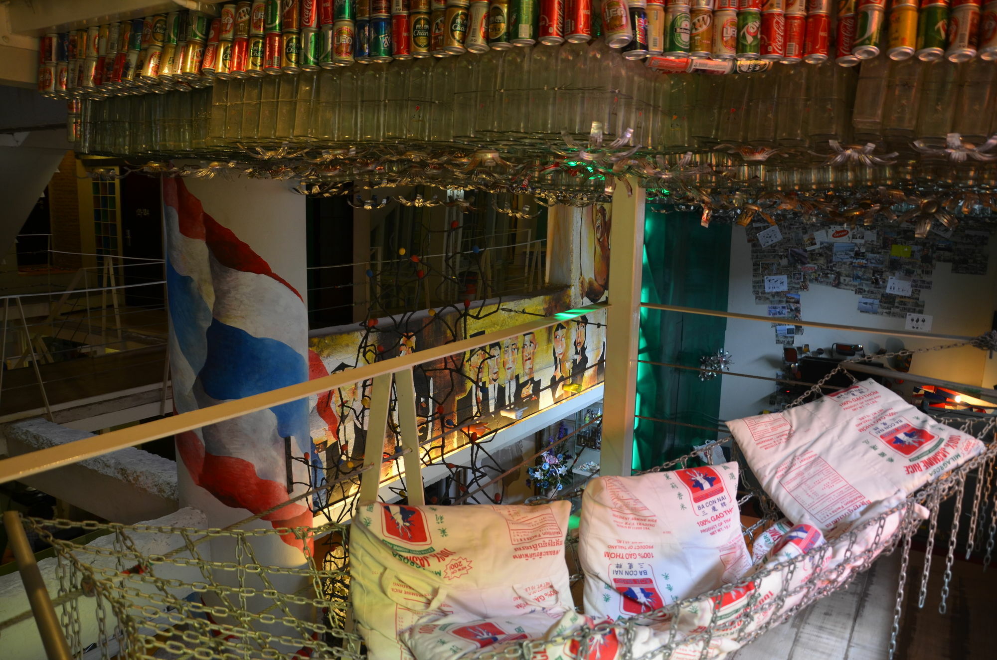 Silom Art Hostel Bangkok Bagian luar foto