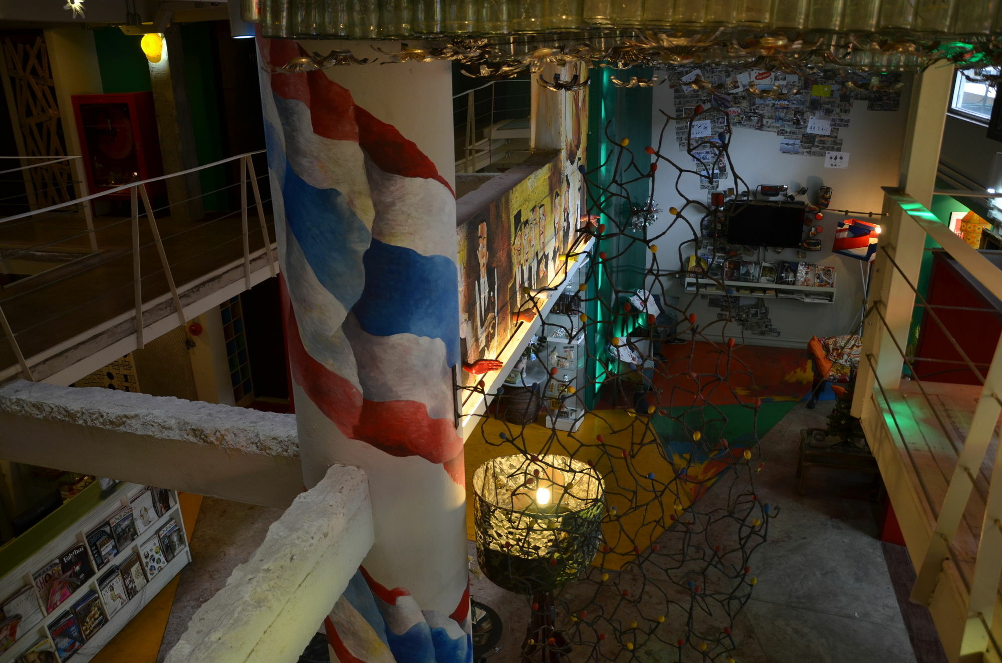 Silom Art Hostel Bangkok Bagian luar foto