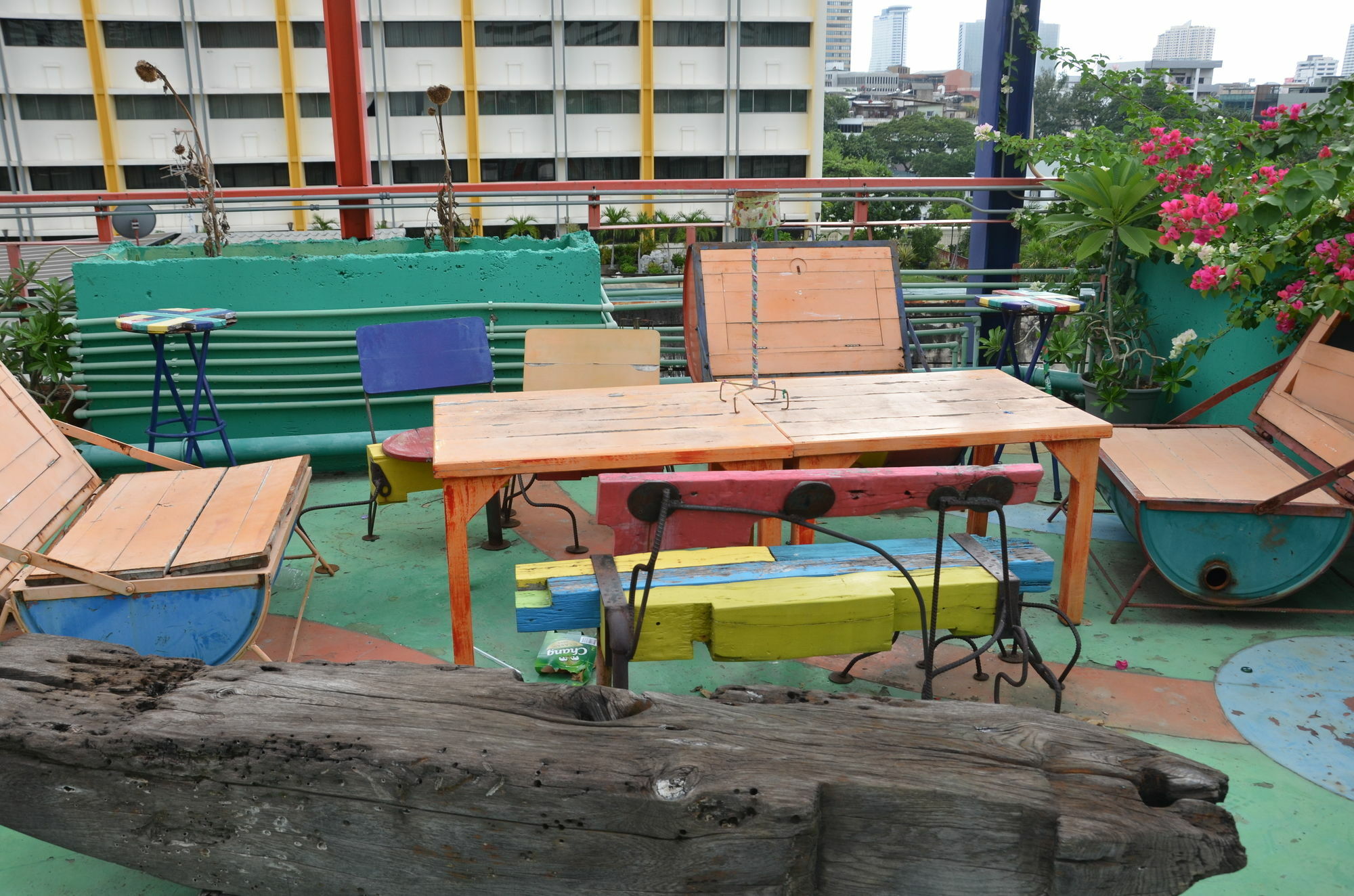 Silom Art Hostel Bangkok Bagian luar foto