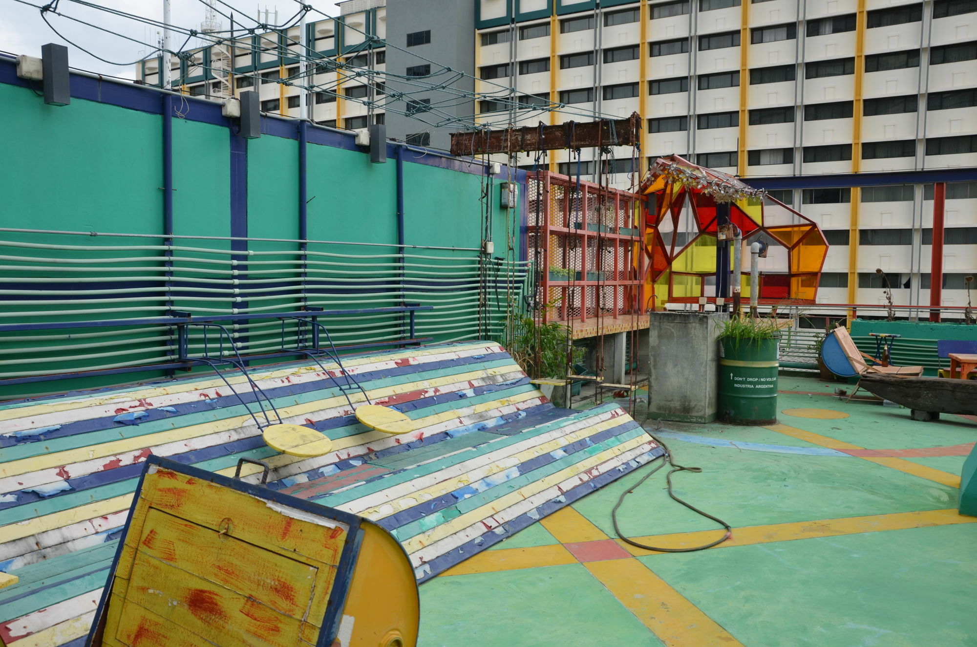 Silom Art Hostel Bangkok Bagian luar foto